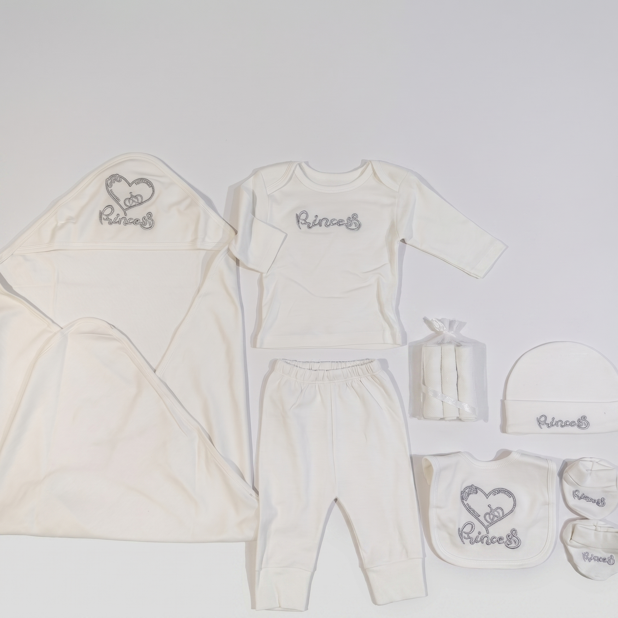 Princess Newborn Gift Set – 8 Piece Baby Essentials Kit