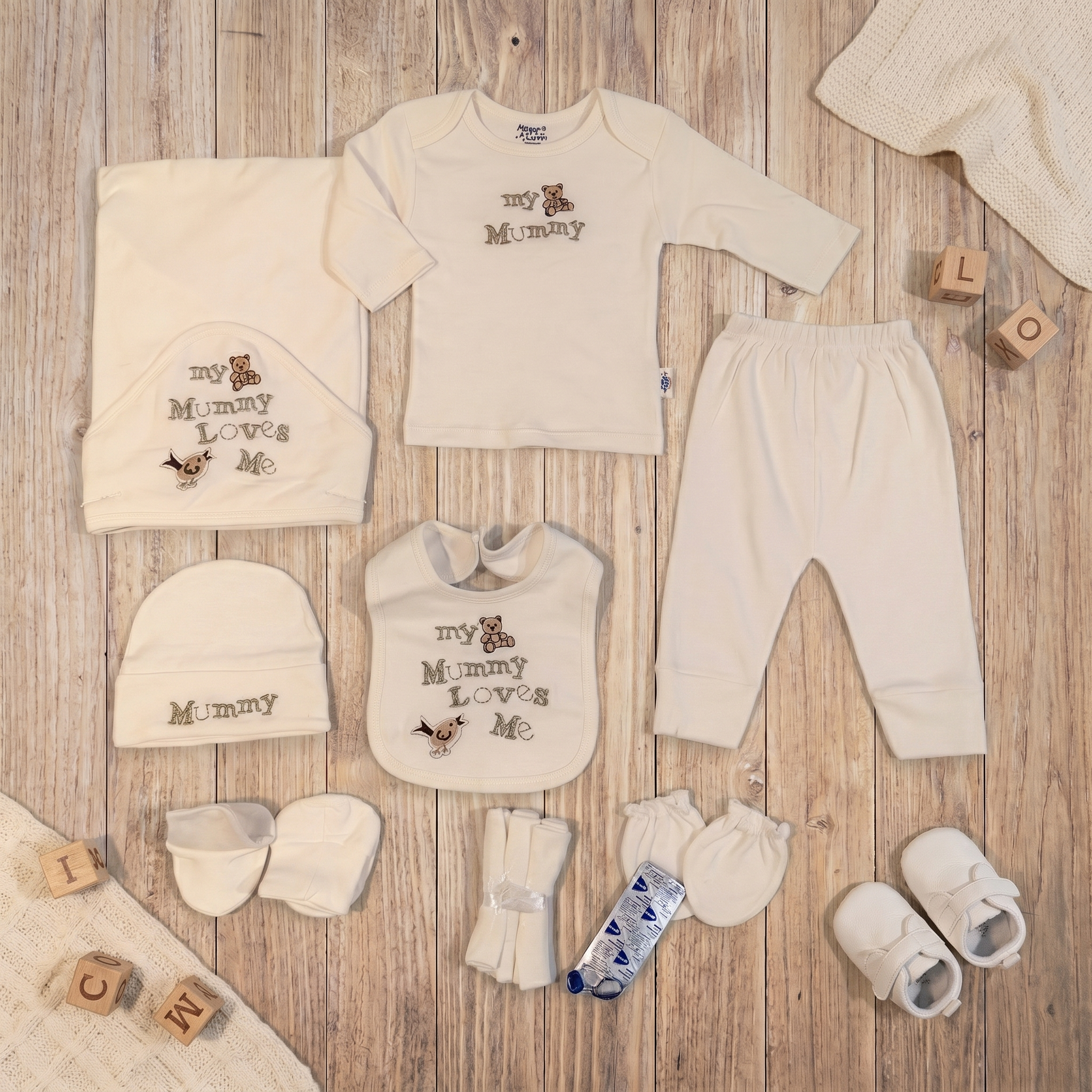 Newborn Essentials Gift Set (11 Pieces)