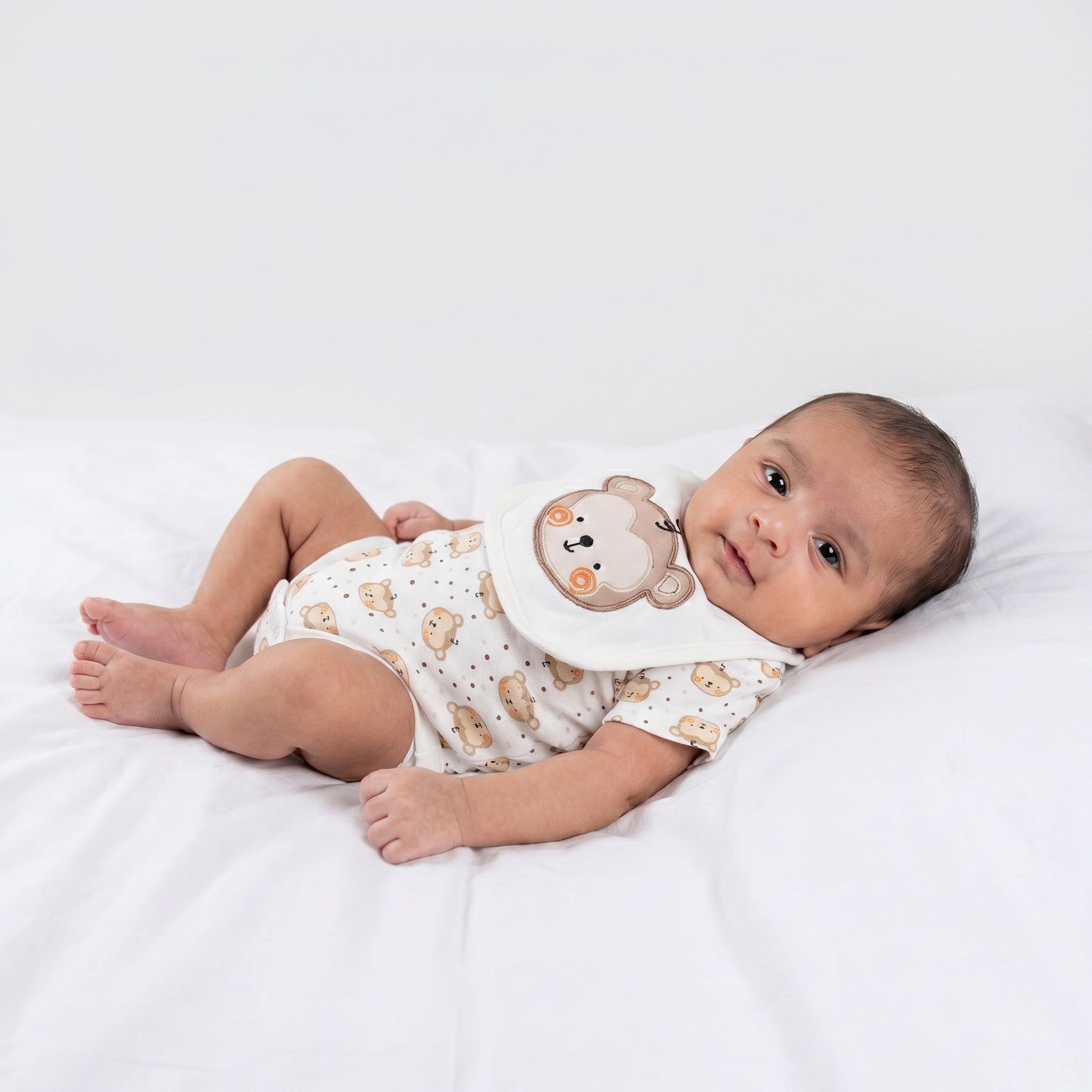 Cuddly Bear Baby Bodysuit & Bib Set