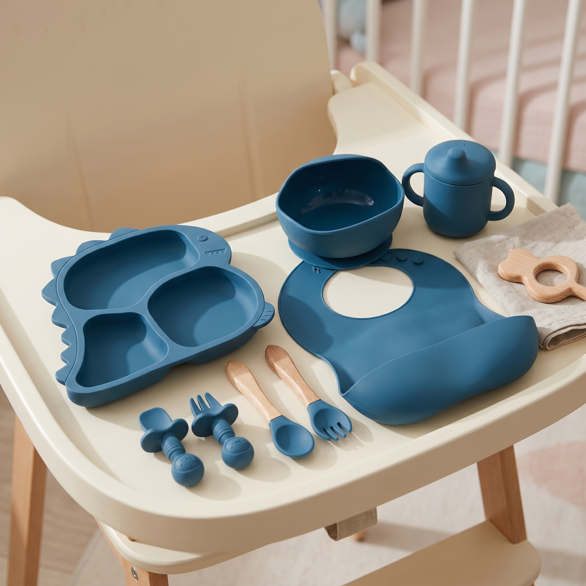 Dino Silicone Feeding Set